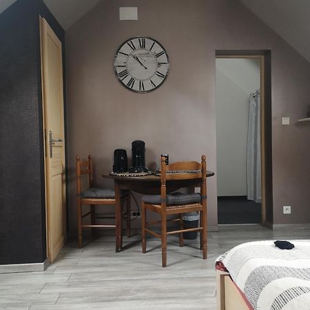 Agreable Chambre Privee Avec Entree Independante Langeais Exterior photo